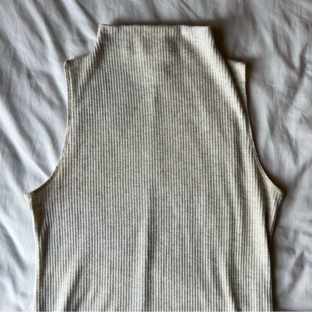 Off White Slim Fit Sleeveless Dress